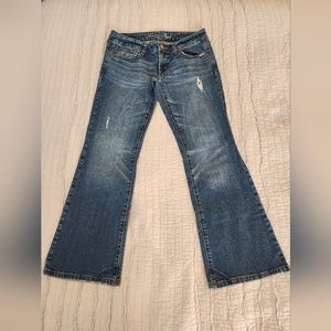 American Eagle Favorite Boyfriend Stretch Jeans, Bootcut, Distress, 6 Short
